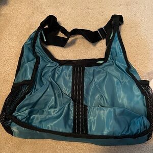 Thirty-One Dark Teal Explorista Crossbody Bag